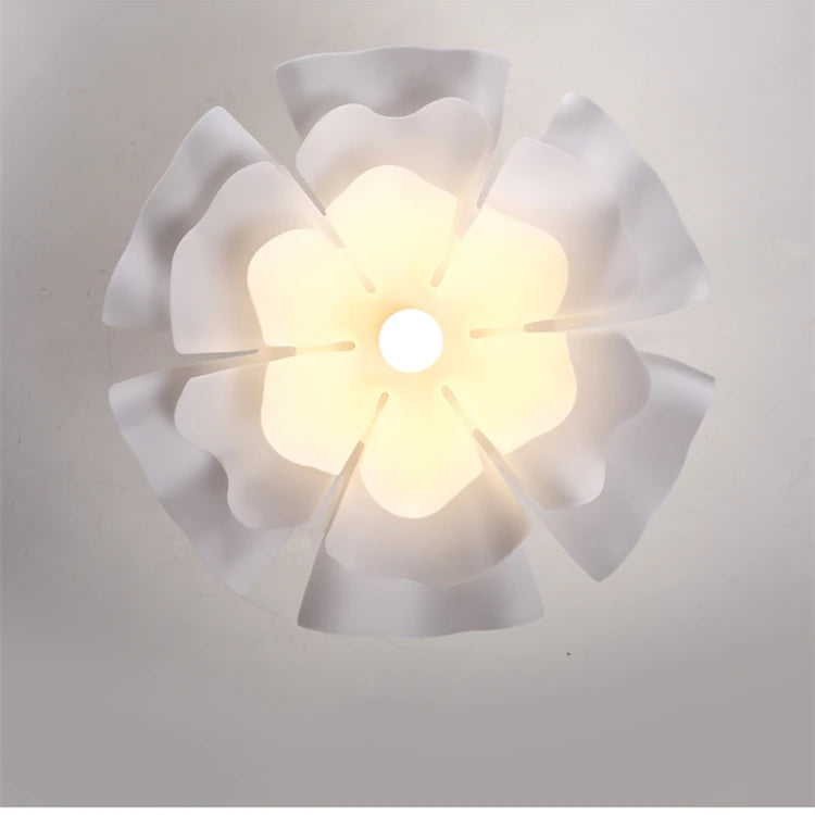 Suspension blanche design avec abat-jour en acrylique LILY