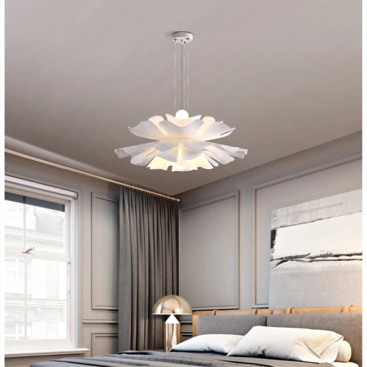 Suspension blanche design avec abat-jour en acrylique LILY