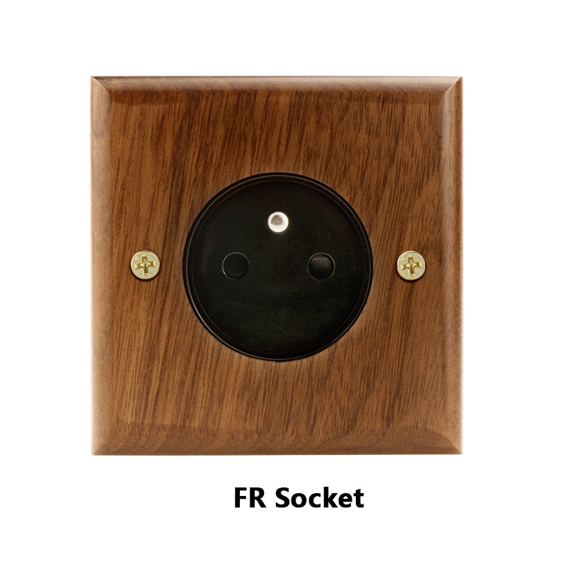 Prises et interrupteurs en en bois design