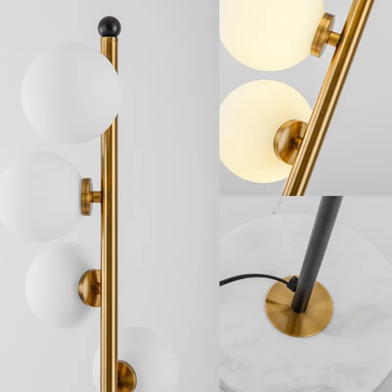 Lampadaire design en métal doré avec base en marbre SPECKLE