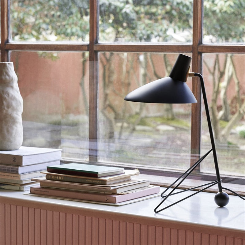 BALANS designer metal table lamp