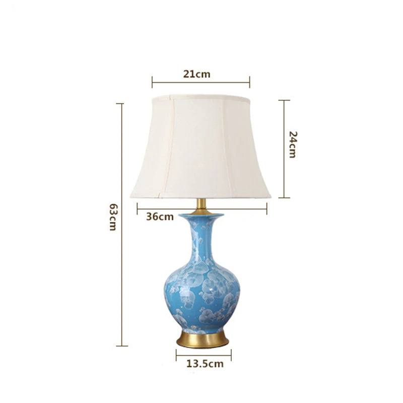 Lámpara de mesa de cerámica azul estampada con pantalla de tela BOLD
