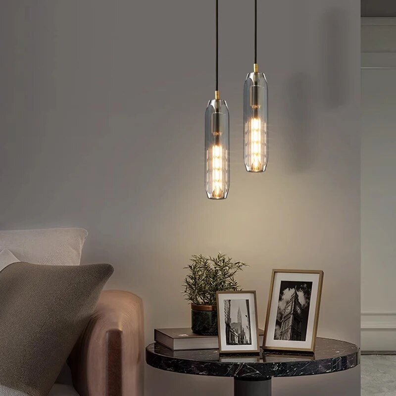 Petite suspension design LED en verre et métal AKCESORI