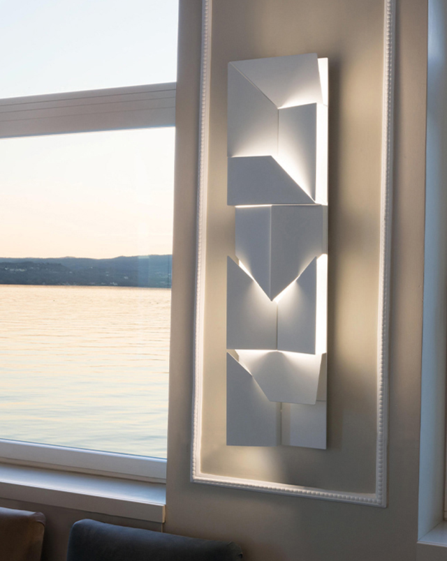 Applique murale design moderne LED en métal ARTIFEX
