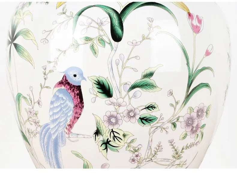 Lampe de Table en céramique blanc à motif avec abat-jour en tissu plissé ELEGANZA