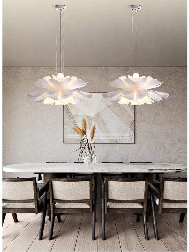 Suspension blanche design avec abat-jour en acrylique LILY