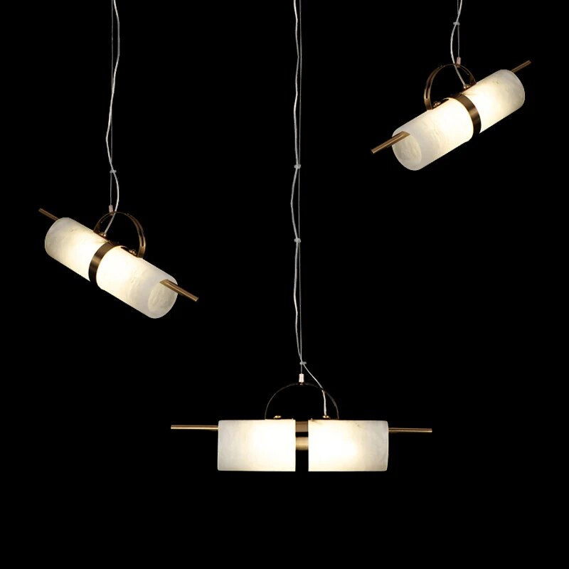 Petite suspension design LED en marbre et métal doré MASCER