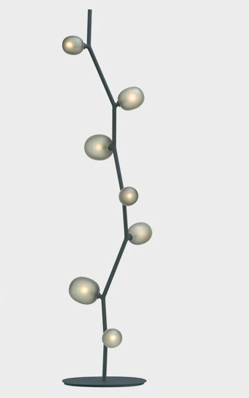 Lampadaire design en métal avec abat-jour en verre DEREVA