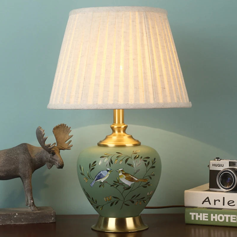 Lampe de Table vintage en céramique vert à motif avec abat-jour en tissu ILTA
