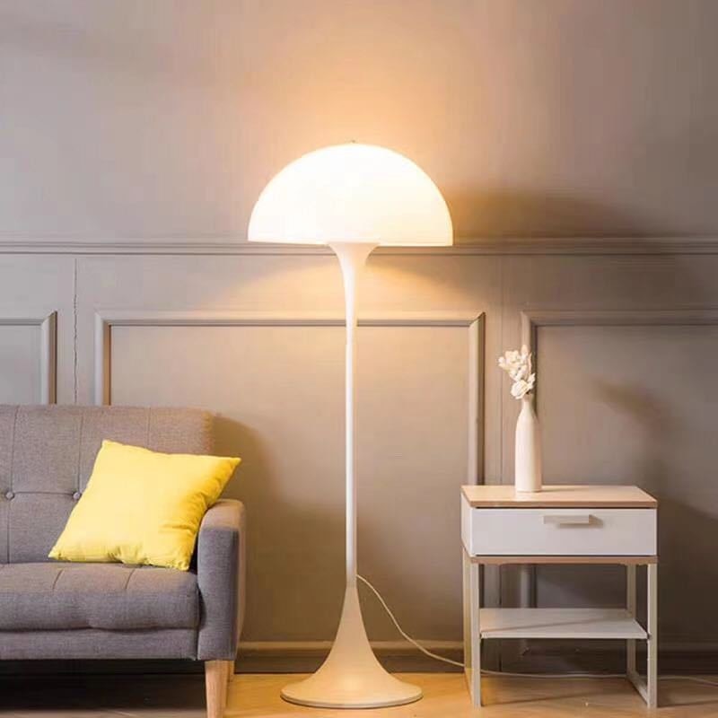 Lampadaire design en métal Fungo