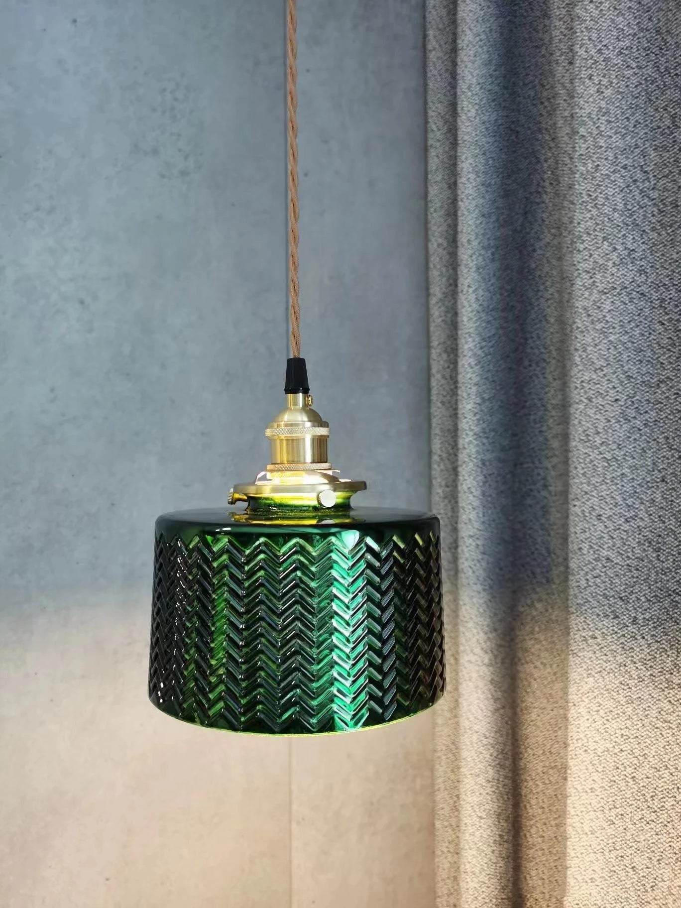 Suspension scandinave - Design 60's - Métal émaillé, pin Suspension scandinave - Design 60's - Métal émaillé, pin