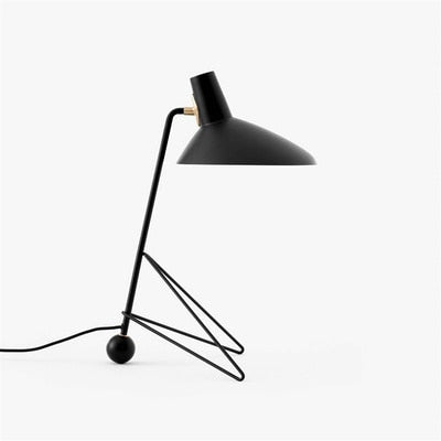 Lampe de table en métal design