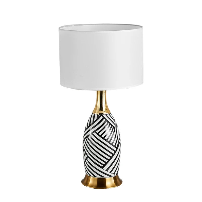 Lampe de table en céramique rayé noir et blanc avec abat-jour en tissu CEBRA