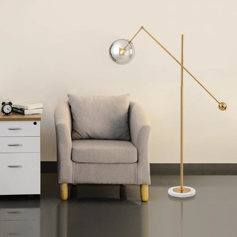 Lampadaire design moderne réglable en métal doré avec abat-jour en verre VERSO