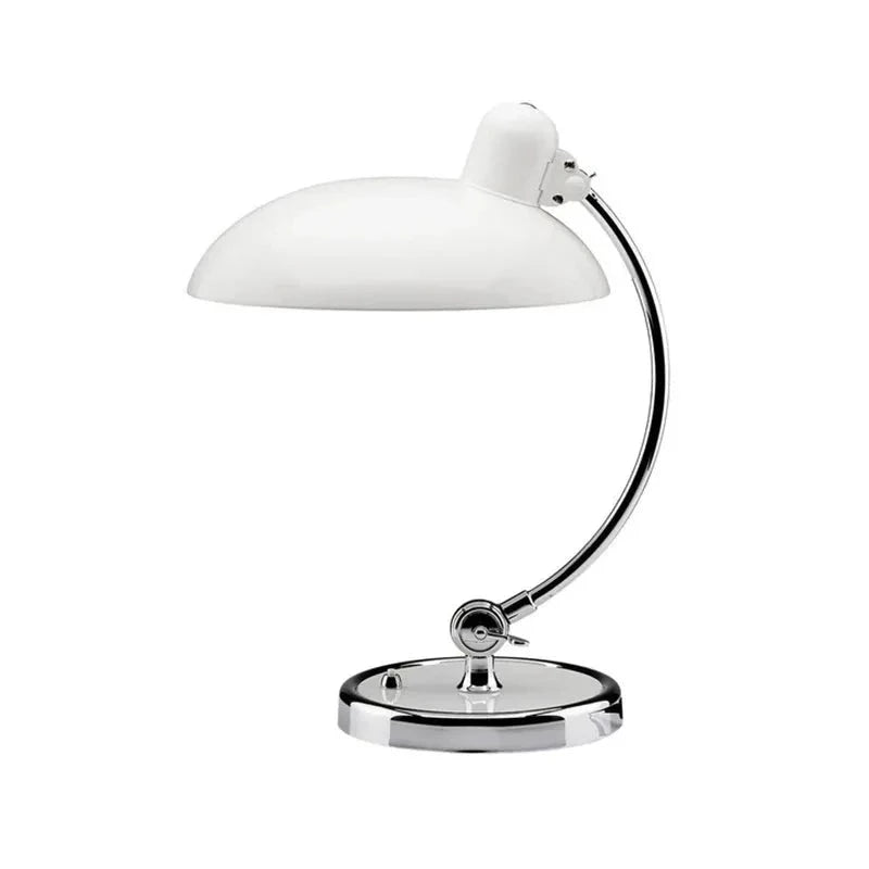 Lampe de bureau design en métal Schwan